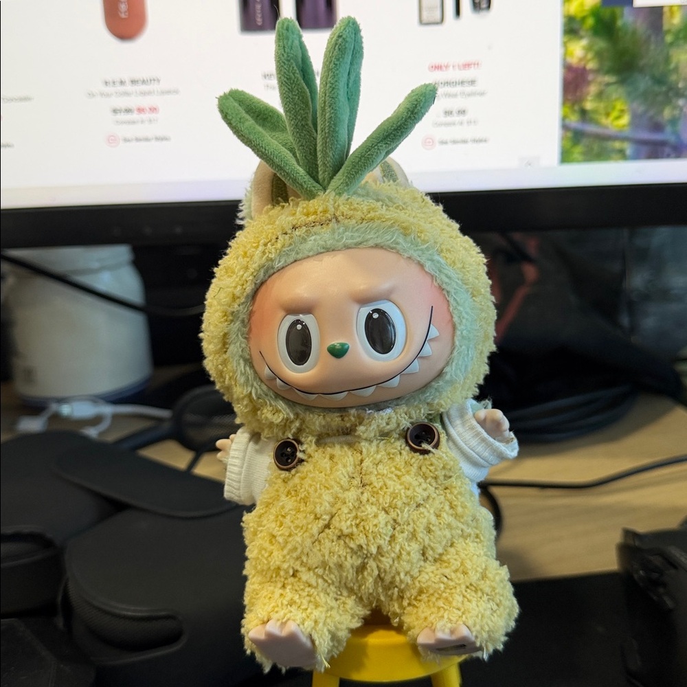 Cute Pineapple Labubu Custom only V1 and V2 can Fit
